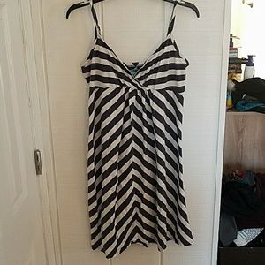 Old Navy maternity dress